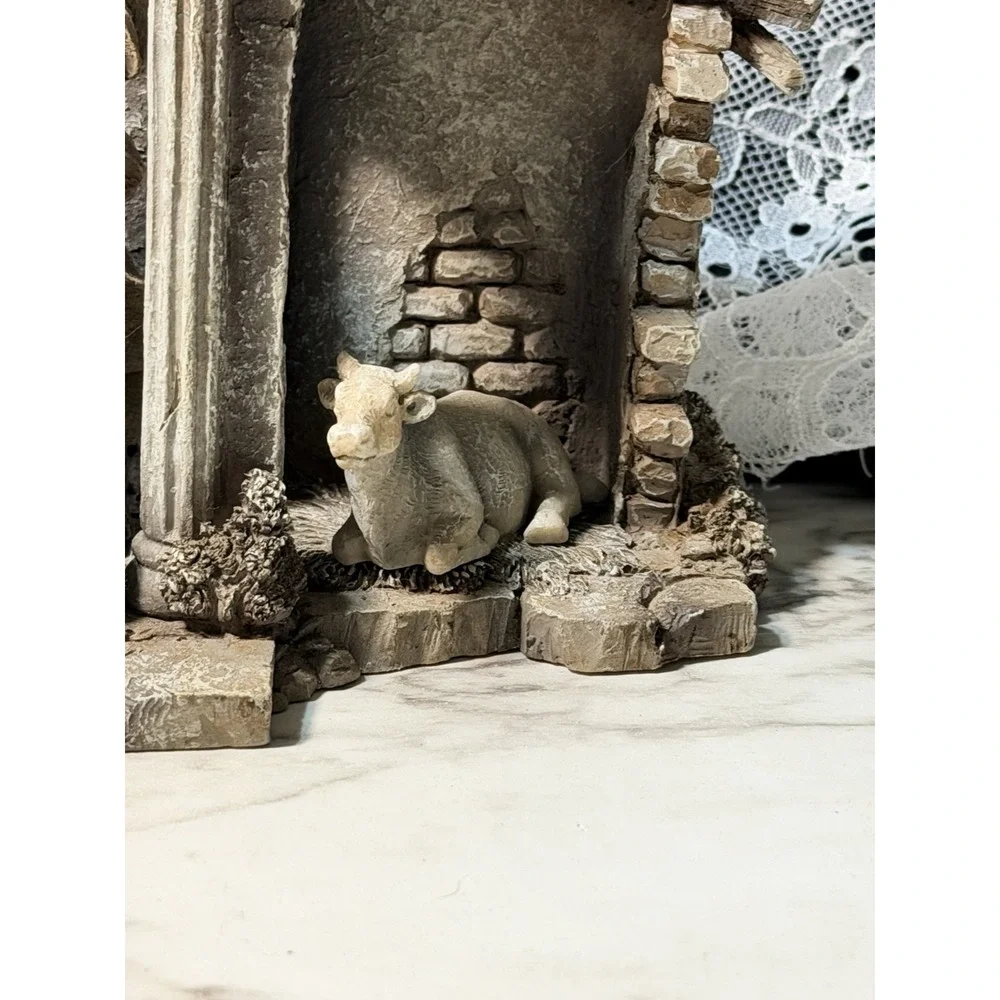 Ceramic Nativity Scene Mary Joseph Baby‎ Jesus  Cow 6